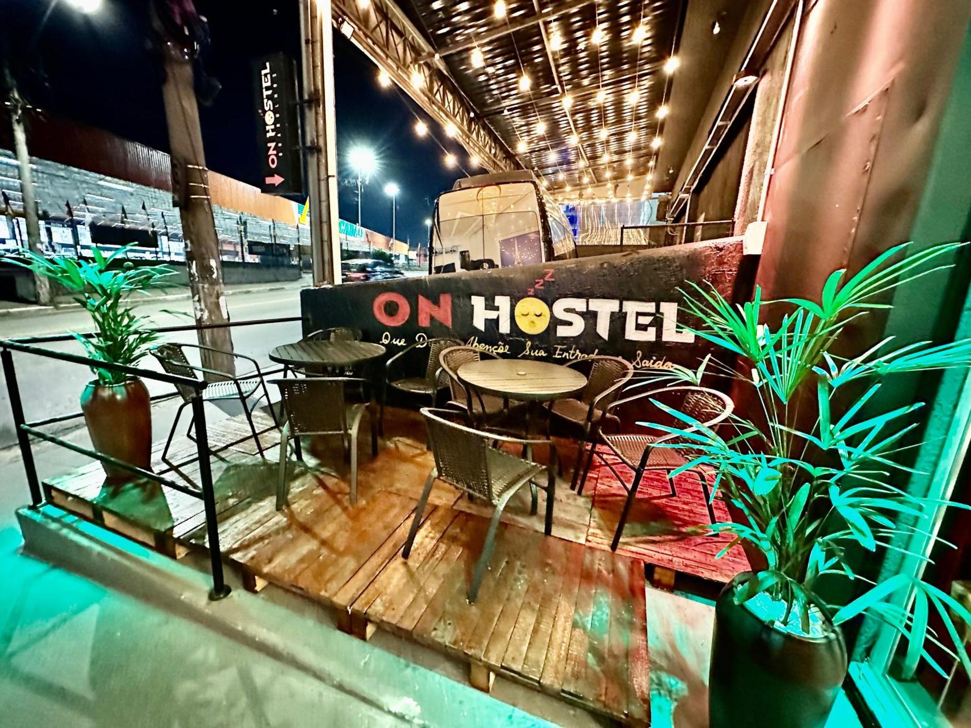 On Hostel II Gru Aeroporto Translado 24 Hs กัวรูยุส ภายนอก รูปภาพ